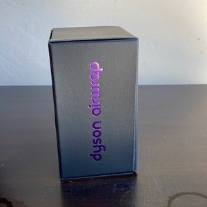 Dyson Airwrap barrels. 1.2 never used